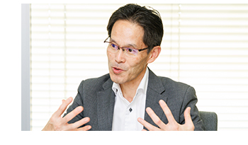 基本戦略「人財投資」の一環として、新人事制度の導入を決定