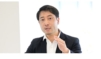 「職場ぐるみ育成」の促進と「3年間若手育成体系」の刷新を両輪で進めている
