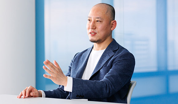 会議中に「MECE」などの用語が飛び交うようになり、研修での学びが資料や打ち合わせに反映されている