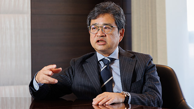 タレントマネジメントシステム導入決定から3カ月でリリース。使いながら改善していく手法を取った