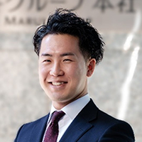 八木の顔写真