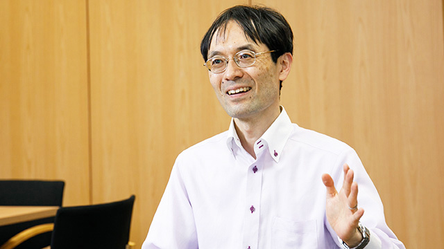 未来へつながるコミュニケーションを実現するため、経営陣は全管理職を対象とした1on1研修実施を決定