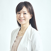加藤史子氏