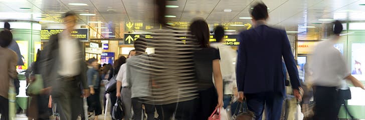 通り過ぎる駅から買い物をする駅へ