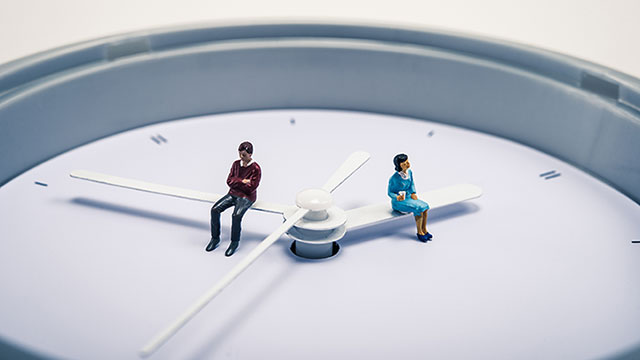 20〜30代正社員の月の平均労働時間に関する実態と意識
