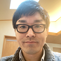 上村 敏之 さん