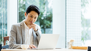 マネジメント人材の育成とは？　マネジャーに求められる成果と活動