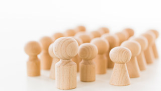 集団で活動すると人は力を発揮するか？