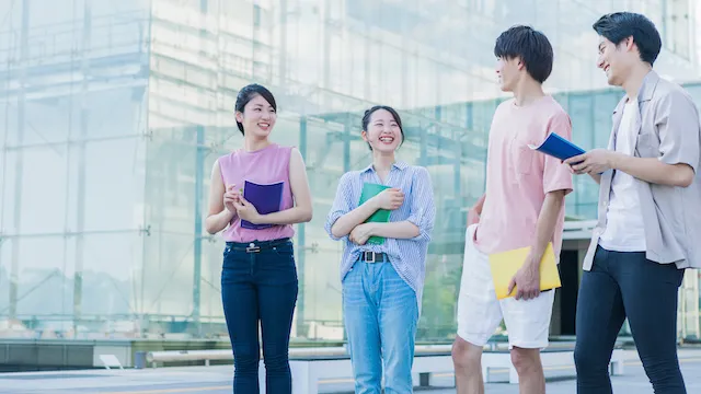 アルファ世代とは