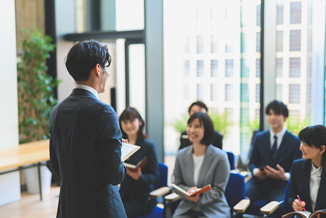 新入社員研修の形式と特徴
