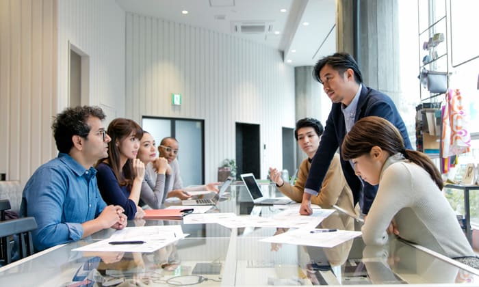 中堅リーダー評価・育成のためのアセスメント研修