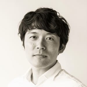 講師