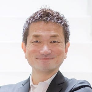 講師