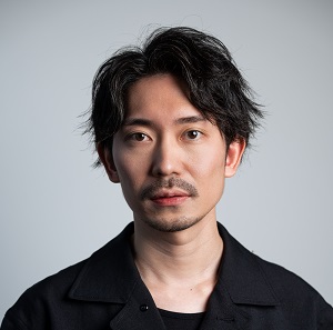 講師