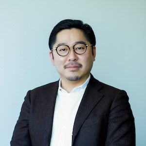 講師
