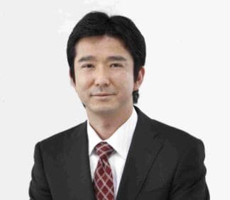 講師