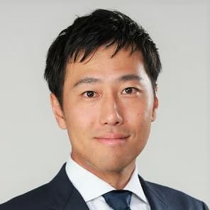 講師