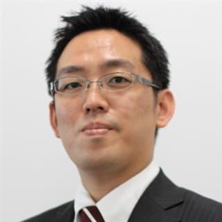講師