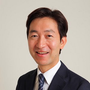 講師