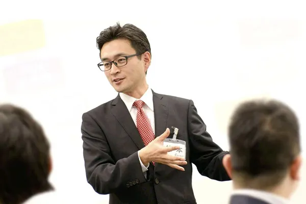 研修するイメージ
